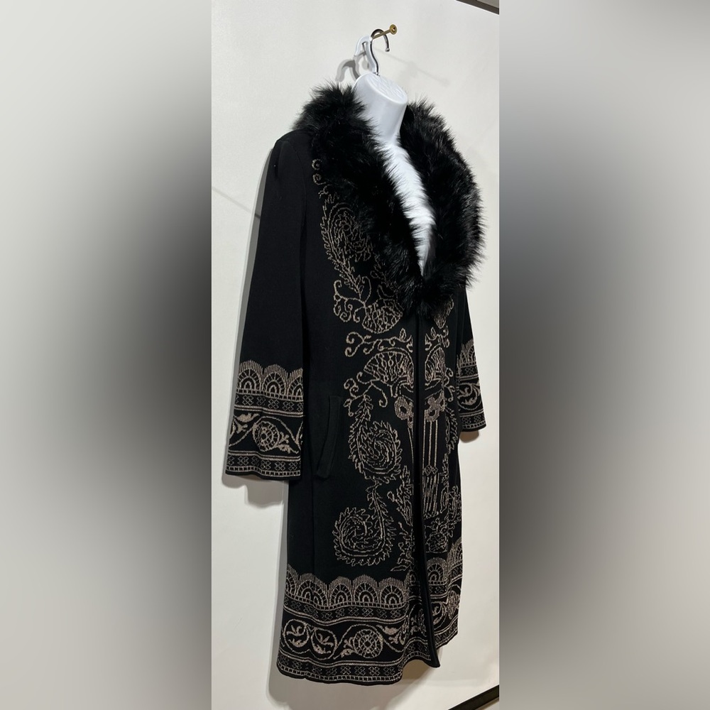 Chicos Long Sweater Faux Fur Collar Intricate Gold Embroidery Size 0 (Small) NWT - Picture 3 of 8